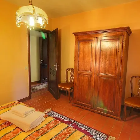 In Umbria Near Palazzo Bourbon Monte Santa Maria Tiberina