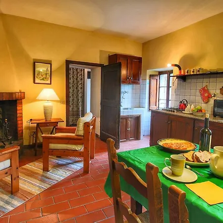 In Umbria Near Palazzo Bourbon